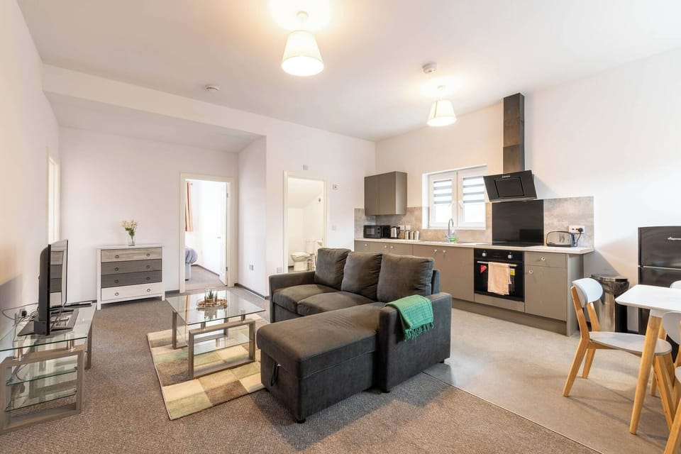 Apartment, 2 Bedrooms, Smoking | Living room