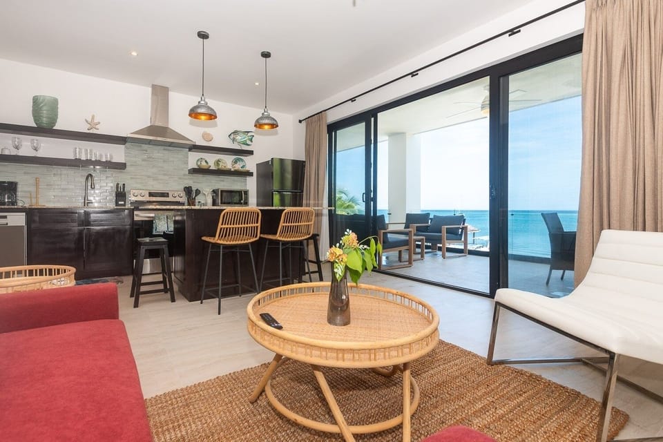 Condo, 1 Bedroom | Living area | Smart TV