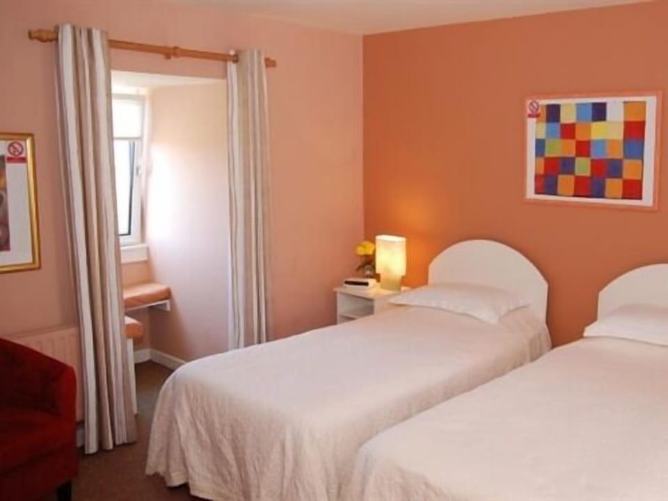Twin Room, Ensuite, Sea View | 1 bedroom, WiFi (free)