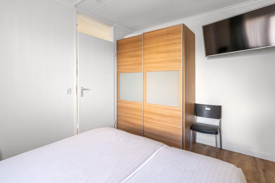 Apartment | 1 bedroom, individually furnished, bed sheets