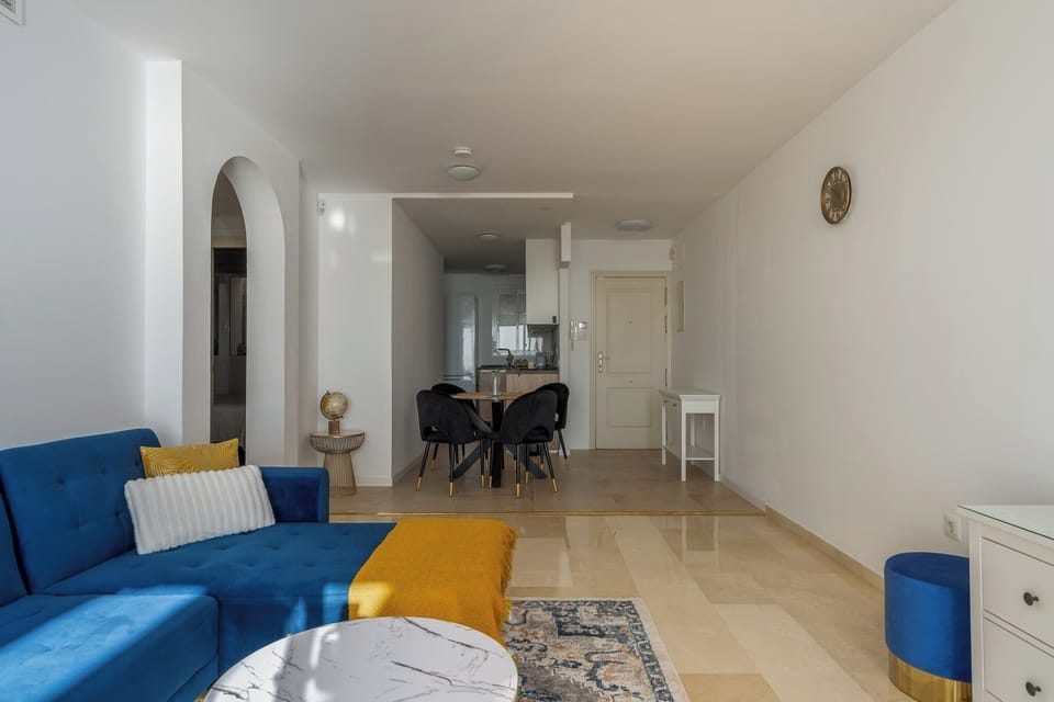 Superior Apartment, 2 Bedrooms, Ocean View, Beachfront | Living area