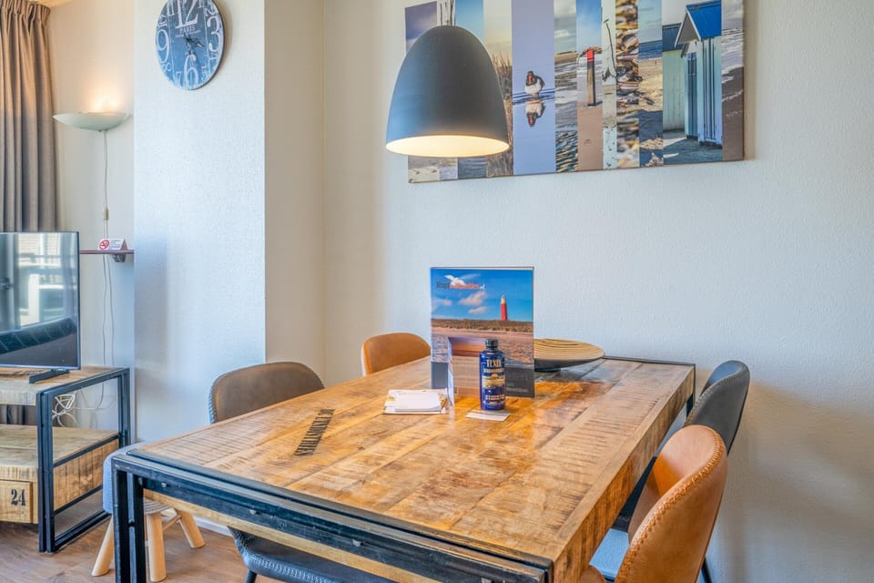 Apartment | Dining