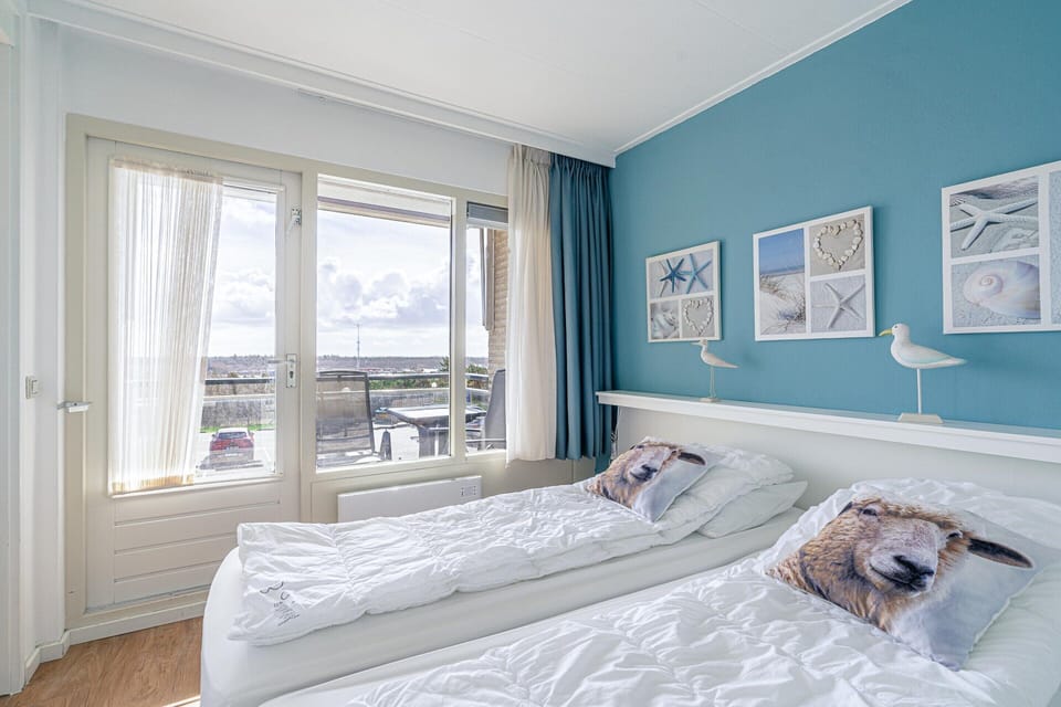 2 Person Apartment With Island View Apartment in De Koog