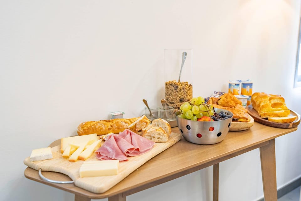 Daily continental breakfast for a fee