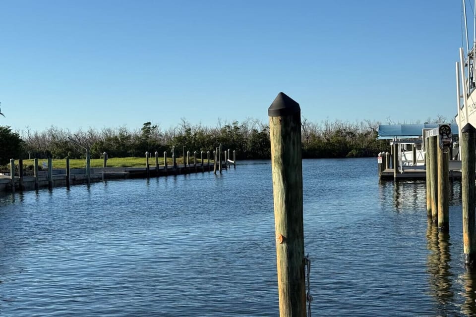 Waterfront/ocean/canal views