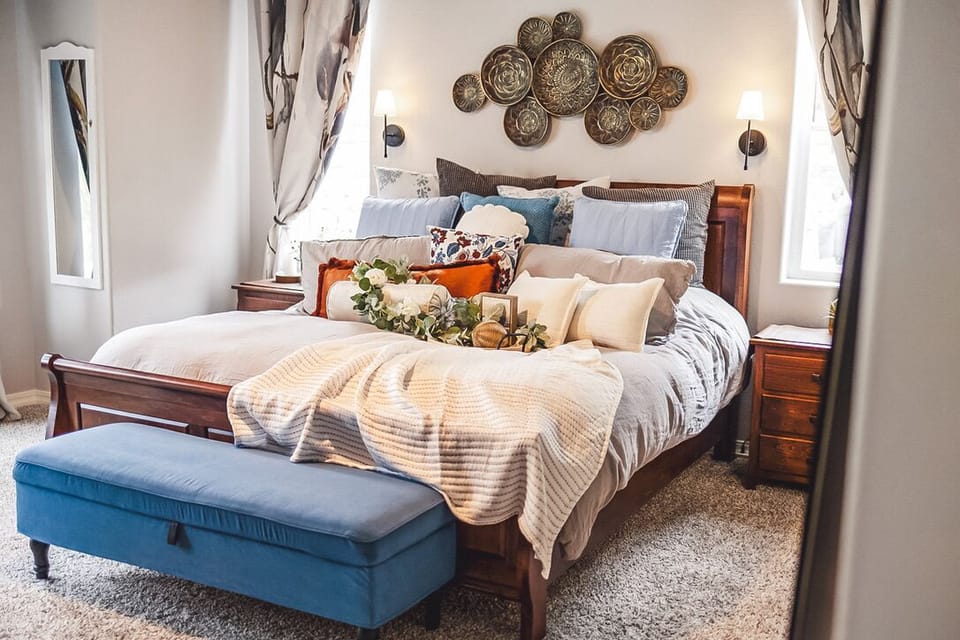 Restorative Sleep: Features a Sleep Number King Bed with remote firmnes control.