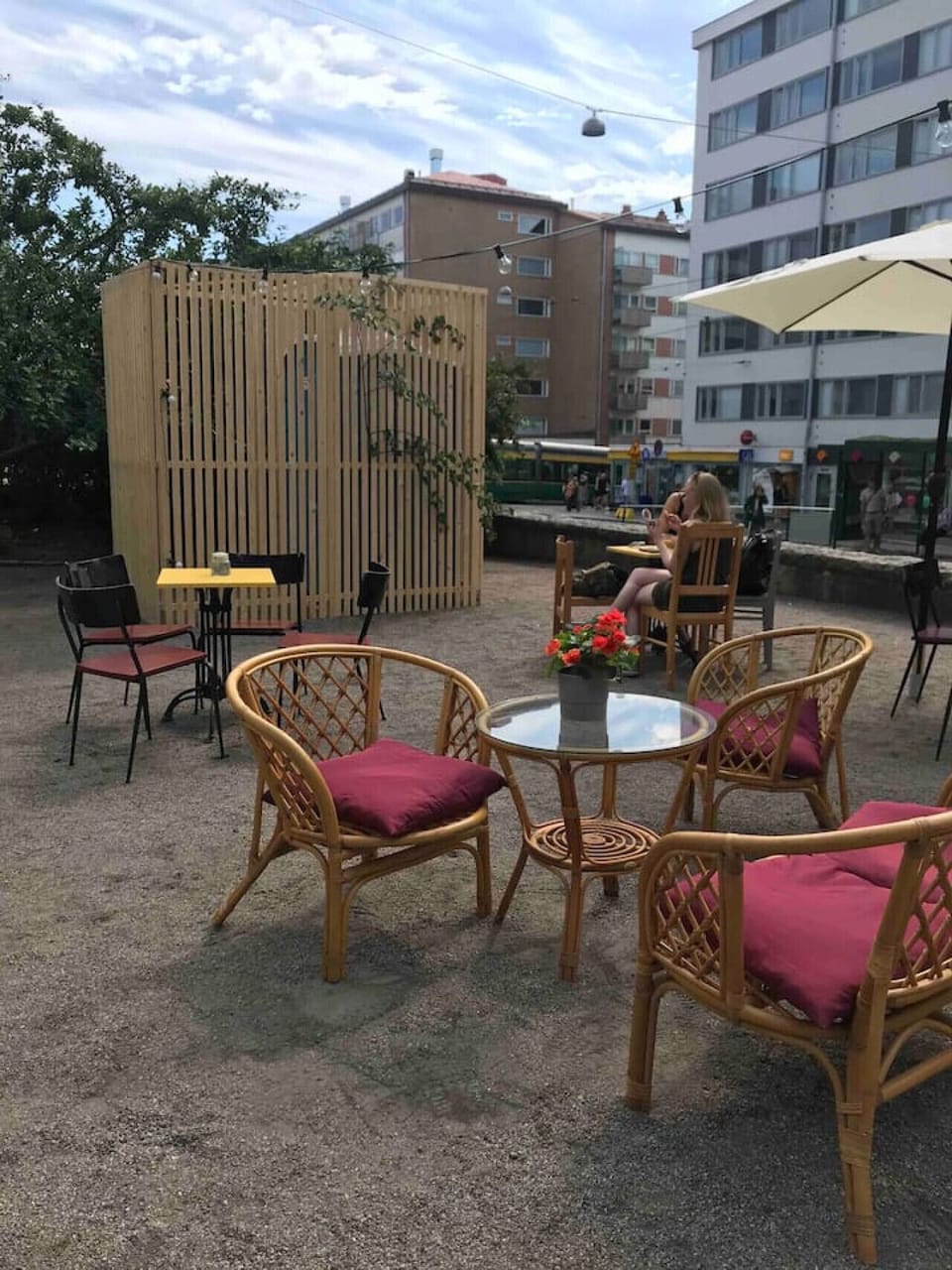 Outdoor dining