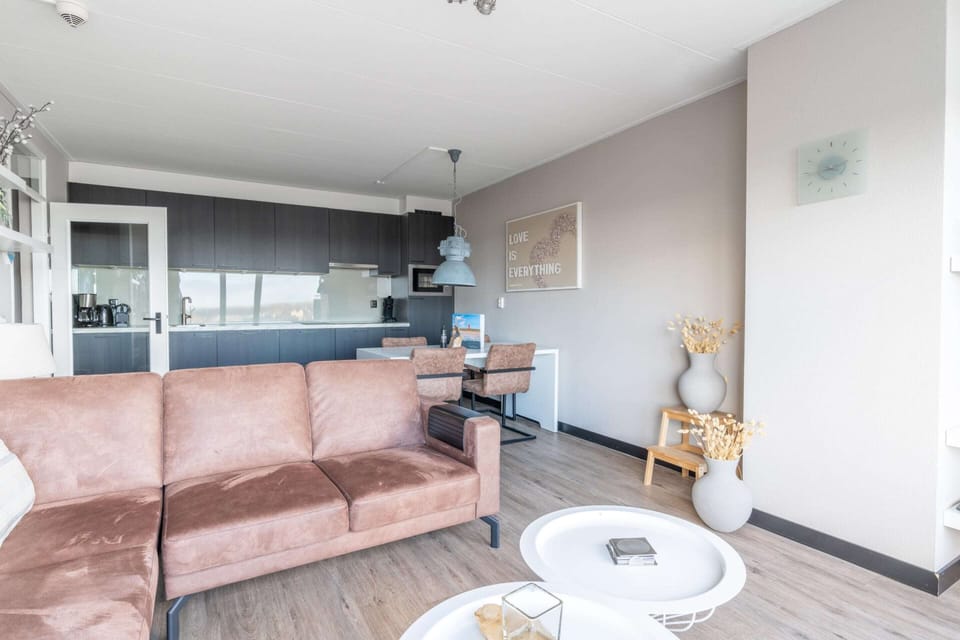 Apartment | Living room