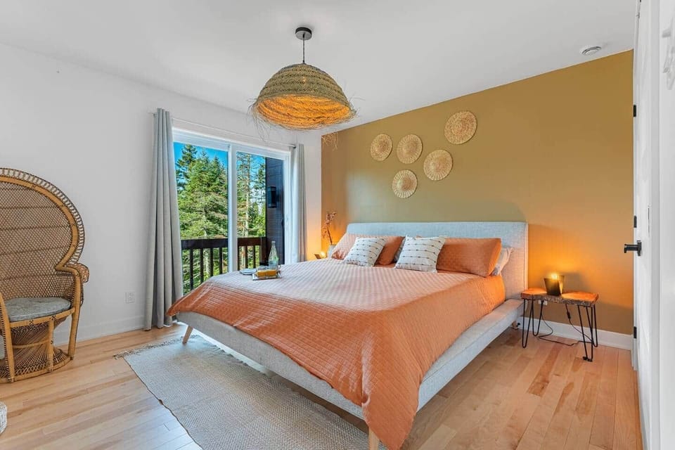 Master Bedroom king size bed