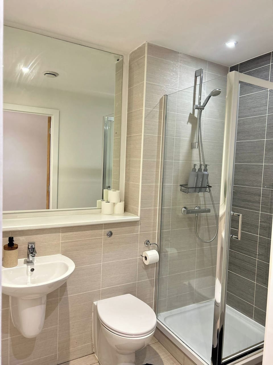 Shower, free toiletries, hair dryer, towels