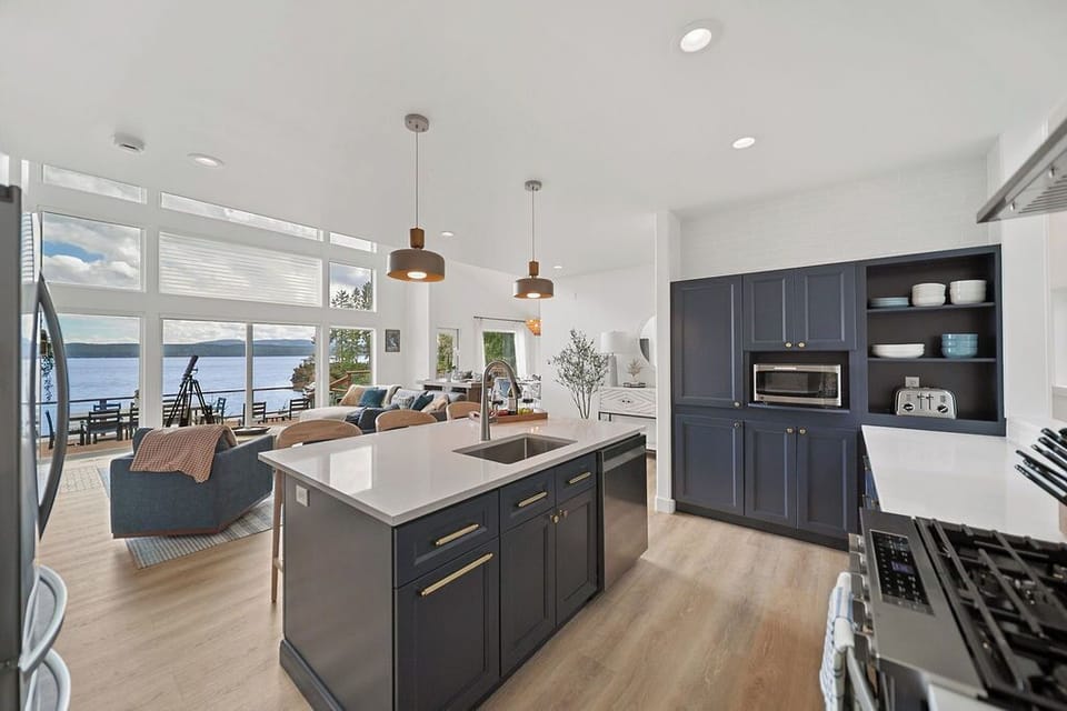 Gourmet kitchen!