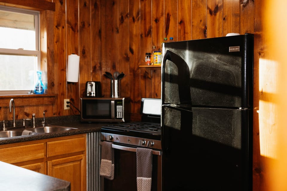 Full kitchen