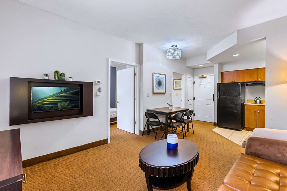 Apartment (1 Bedroom) | Interior