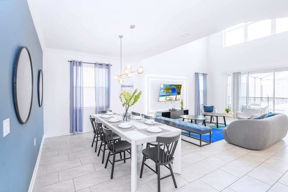 House (5 Bedrooms) | Interior