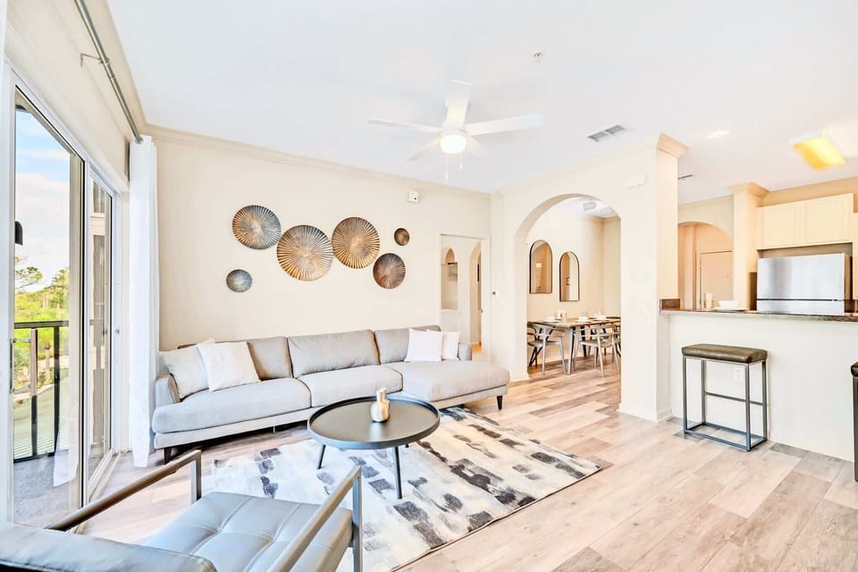 Apartment (2 Bedrooms) | Front of property