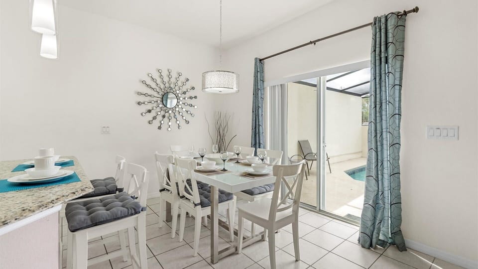 Villa (4 Bedrooms) | Interior