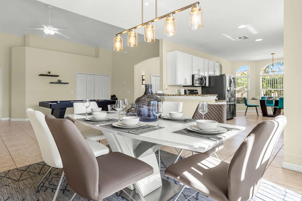 House (4 Bedrooms) | Interior