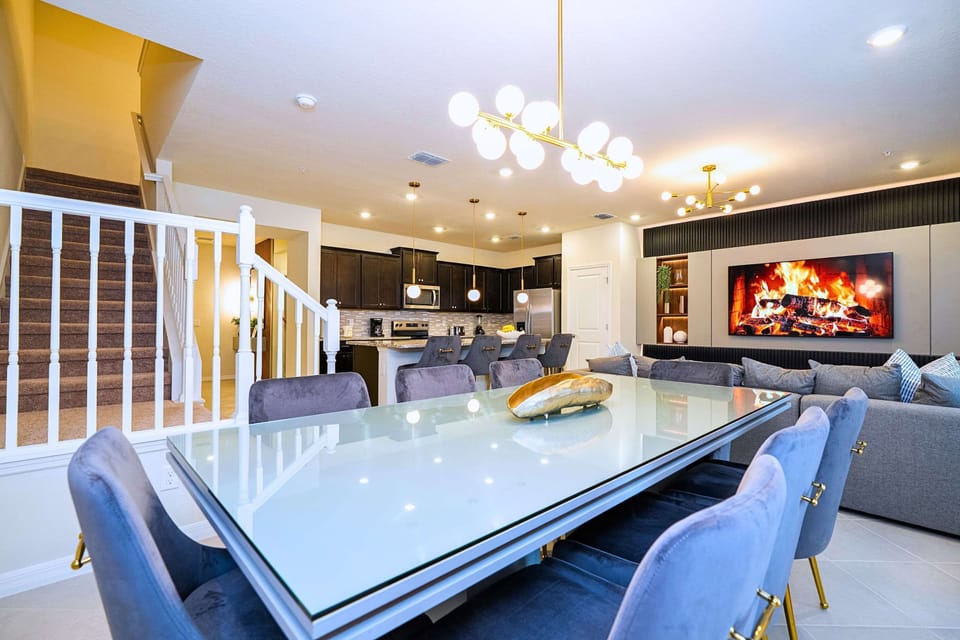 House (5 Bedrooms) | Interior