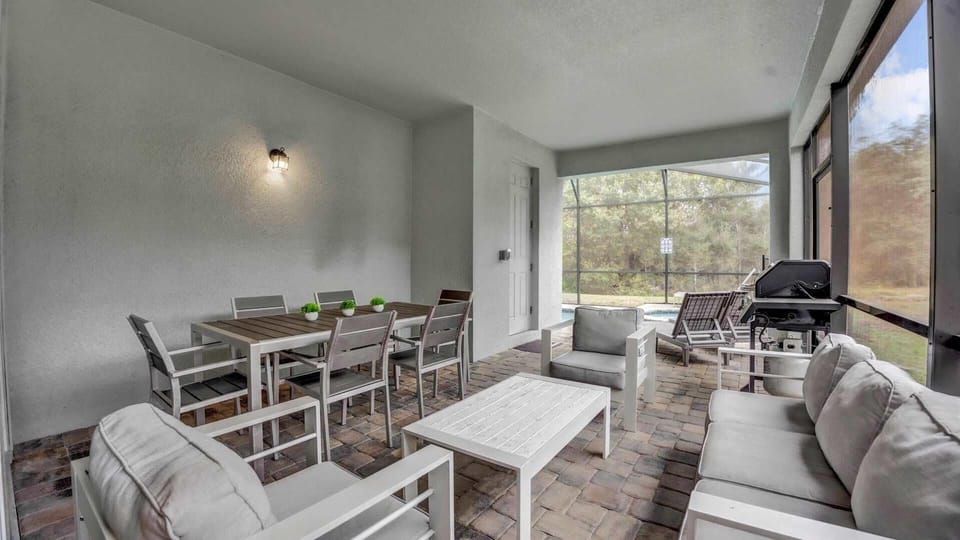 House (Multiple Bedrooms) | Interior