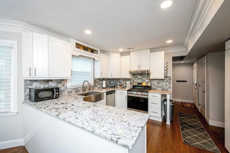~ Your fully-Equipped kitchen to prepare delicious meals! ~