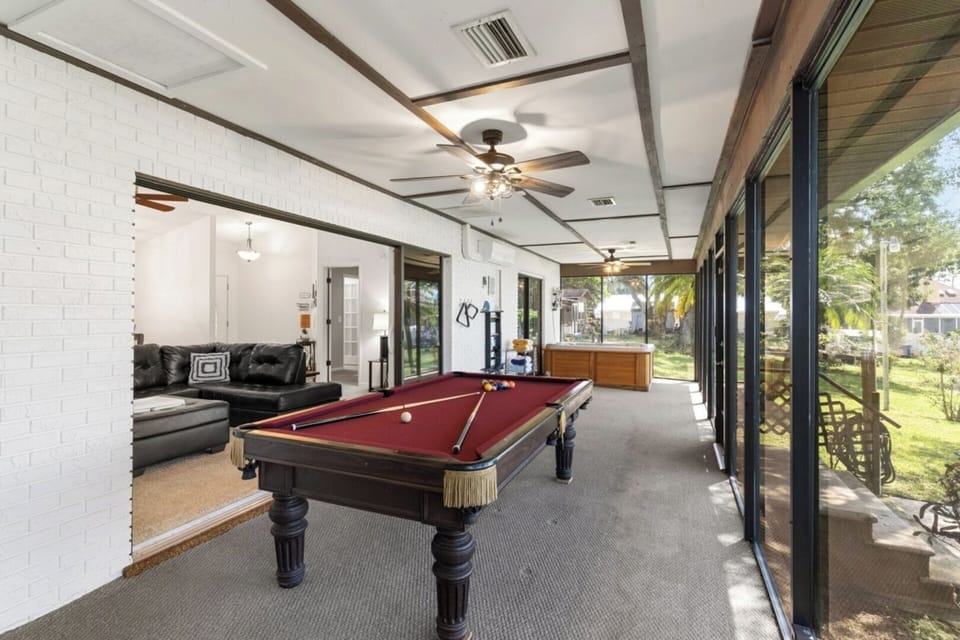 ~ Pool Game with View ! ~