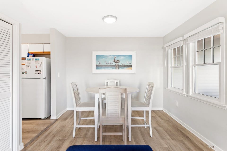 Dining Area – Bright dining space for shared meals.