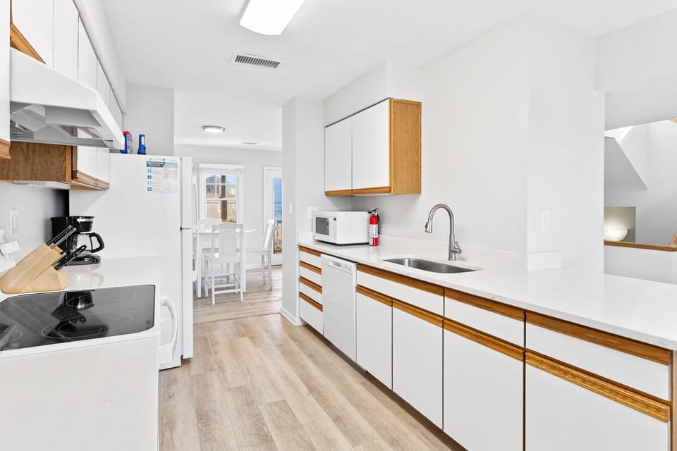 Kitchen – Fully equipped kitchen with everything needed for vacation cooking.