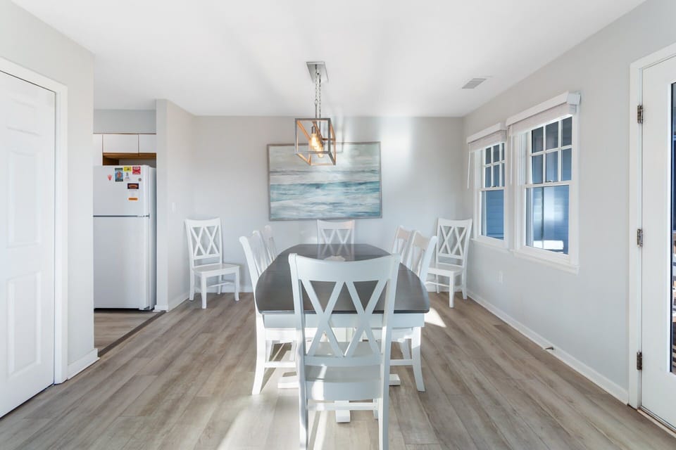 Dining Area – Bright dining space designed for shared meals.
