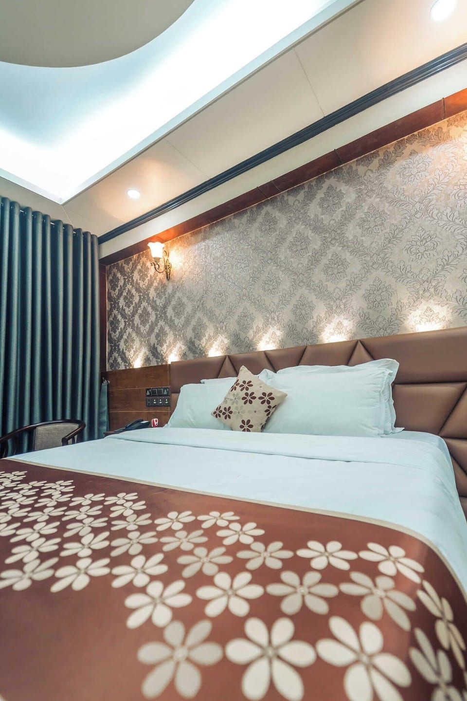 Deluxe Double Room, Balcony, Hill View | Free WiFi