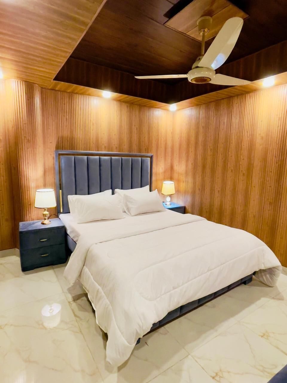 Deluxe Double Room | In-room safe, desk, laptop workspace, soundproofing