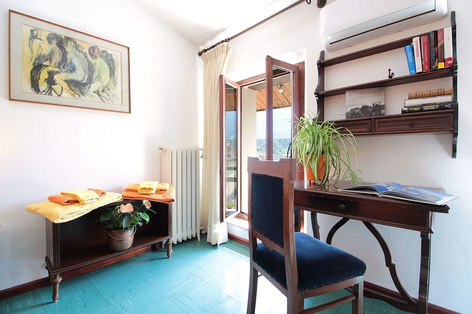 Autumn, Bedroom, Spring, Summer