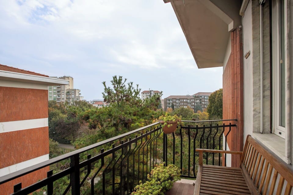 Autumn, Balcony / Terrace / Patio