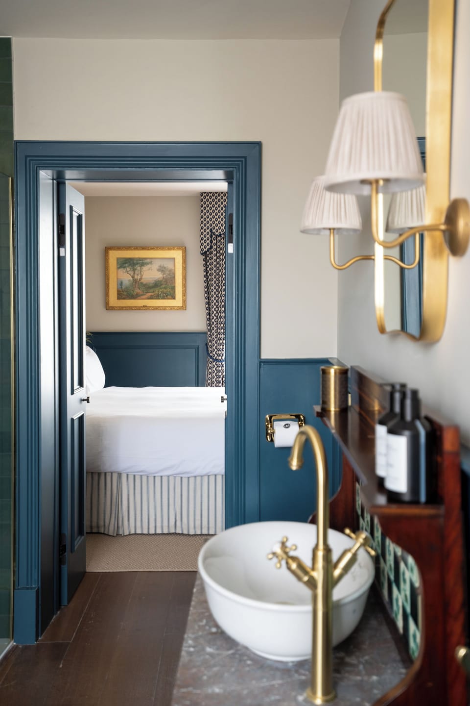 Superior Double Room | Bathroom | Hair dryer, slippers, towels, soap