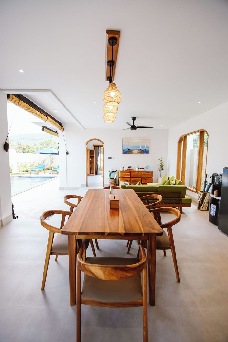 Deluxe Villa, Pool View | Desk, free WiFi