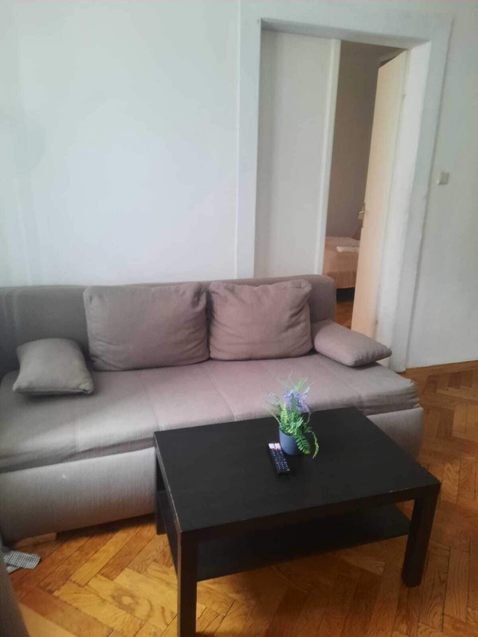 Basic Apartment | Iron/ironing board, free WiFi