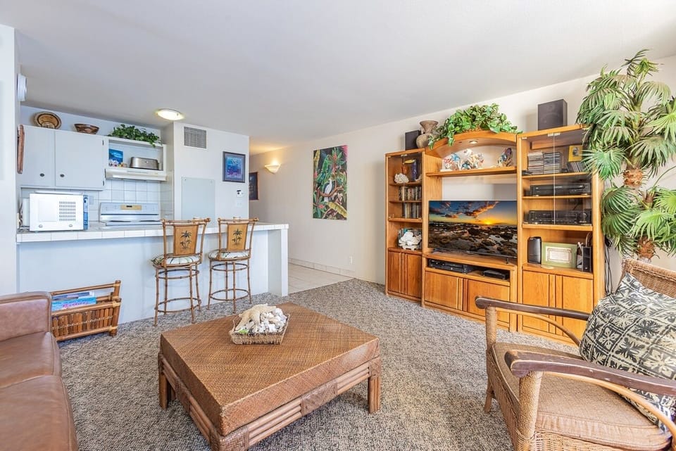Condo, 1 Bedroom | Living area | Smart TV