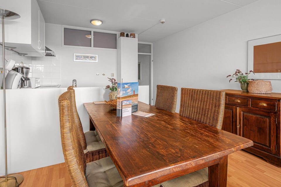Apartment | Dining