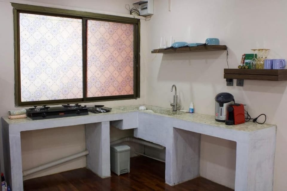 Comfort Apartment, Courtyard View | Private kitchen
