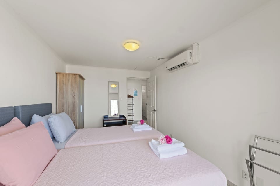 Apartment, Balcony, Ocean View | Iron/ironing board, free WiFi