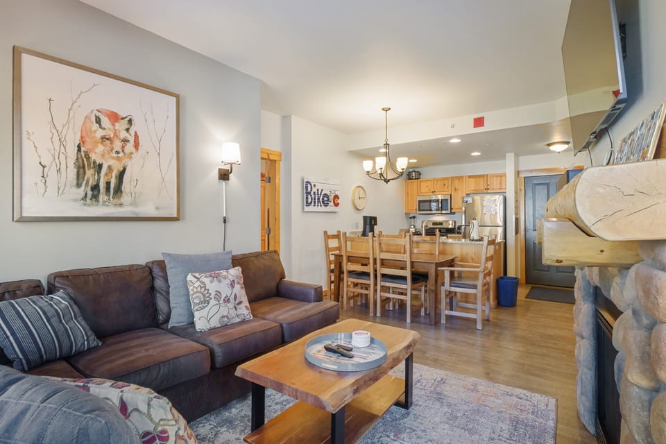 Building, Furniture, Indoors, Living Room, Room