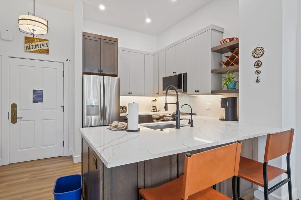 Indoors, Kitchen, Sink, Sink Faucet, Kitchen Island
