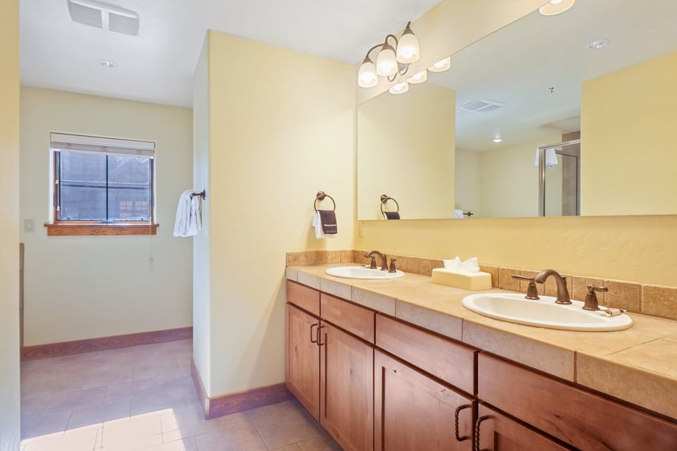 Sink, Sink Faucet, Double Sink, Indoors, Floor