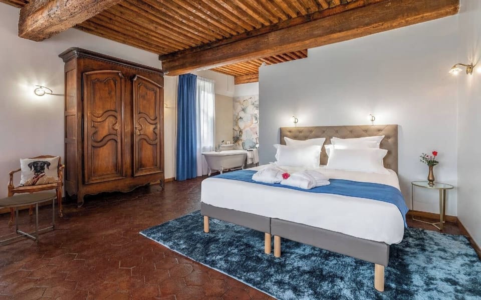 Deluxe Double Room, Garden View | Blackout drapes, free WiFi