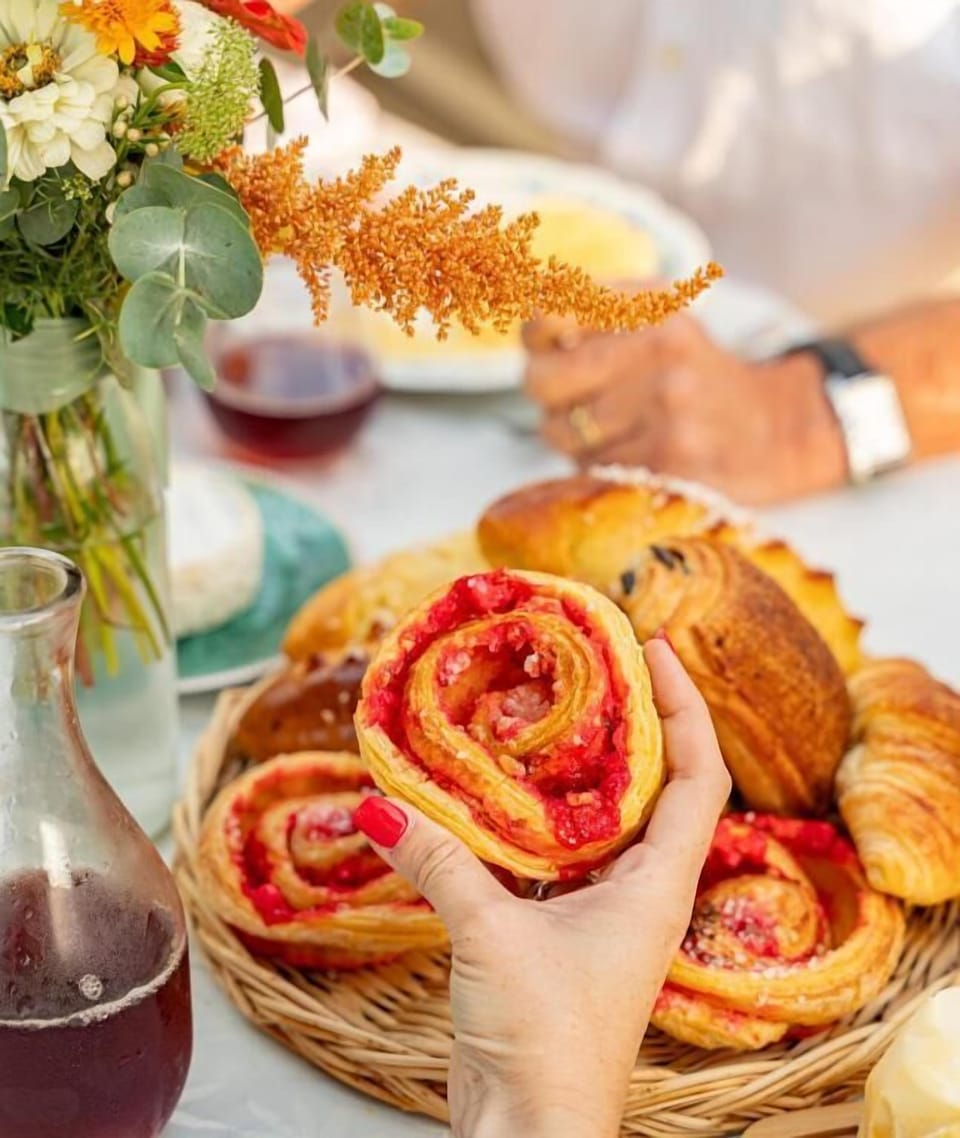Daily continental breakfast for a fee