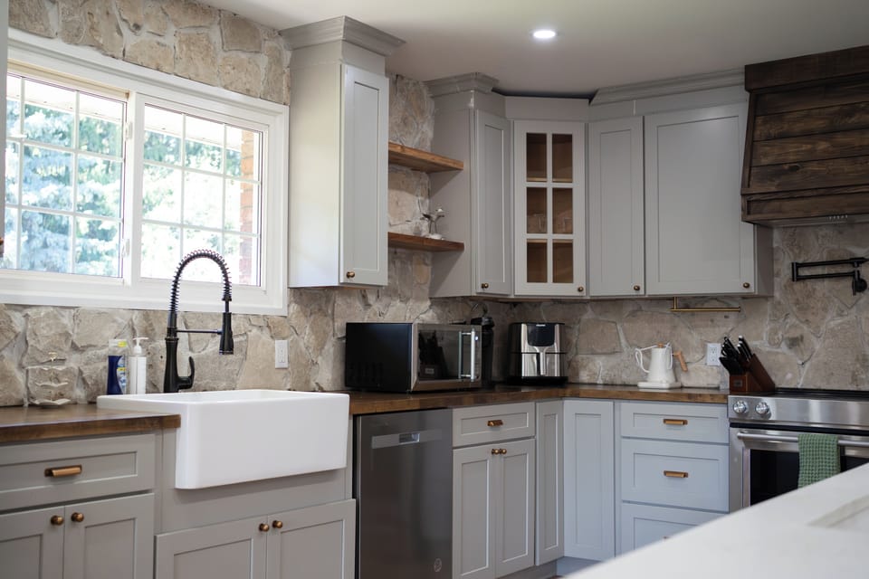 Luxury Renovated Kitchen

