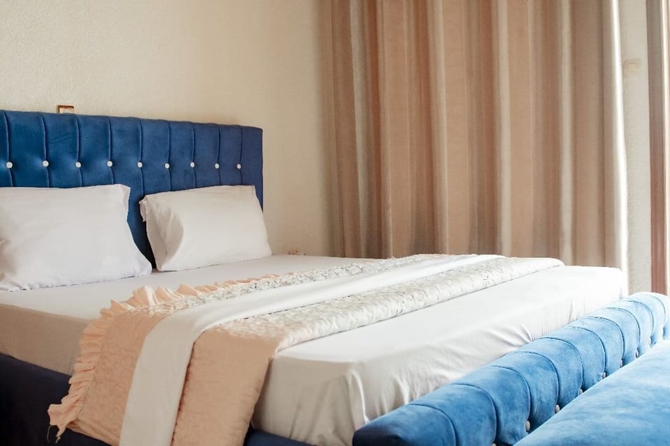Classic Double Room, Balcony, City View | Soundproofing, iron/ironing board (on request)