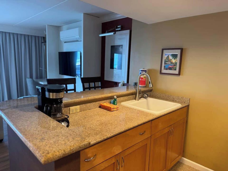 Apartment, Beachfront (1 Bedroom) | Private kitchen | Fridge, microwave, oven, espresso maker
