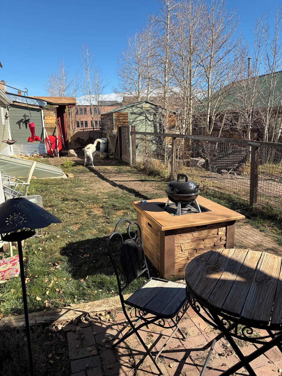 Outdoor dining