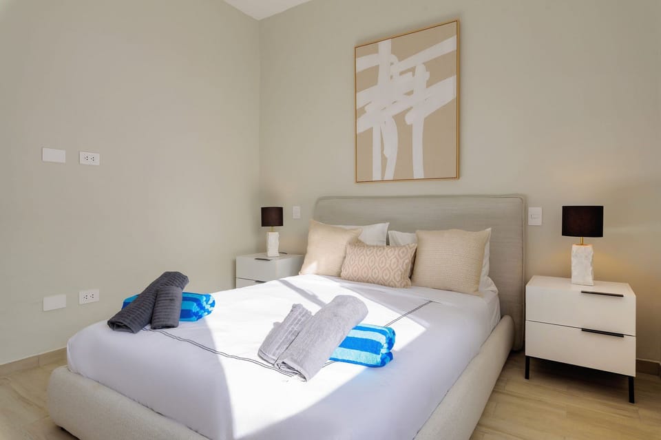 Bed,Bedroom