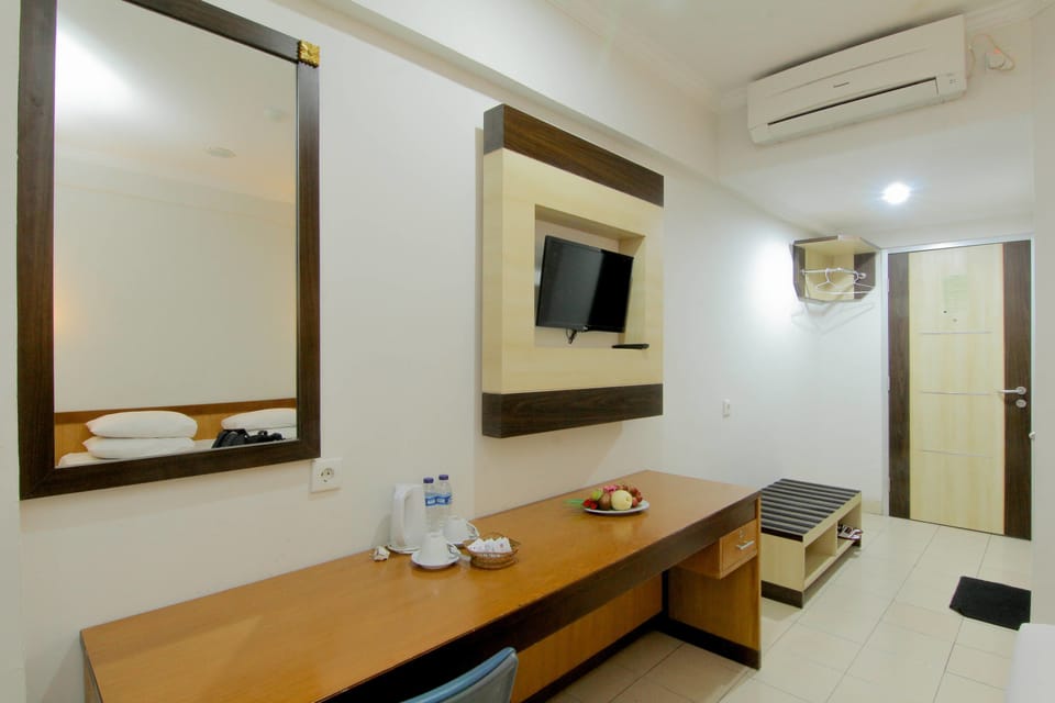 Superior Double Room | Premium bedding, desk, blackout drapes, free WiFi